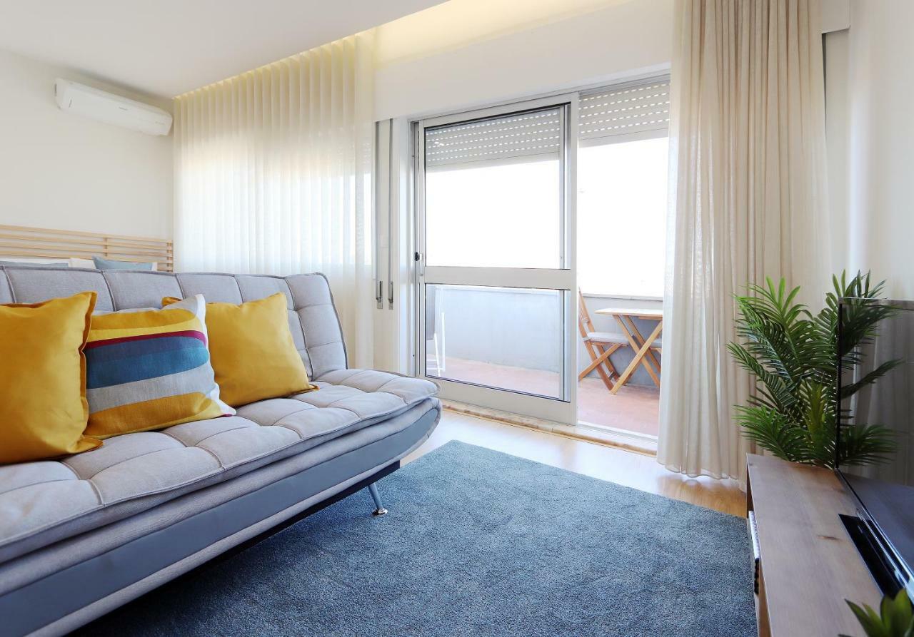 Hm - Living Batalha Square 1 Apartment Porto Exterior photo